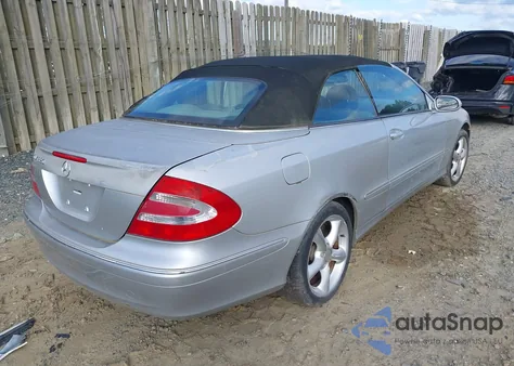 2005 Mercedes-Benz Clk 320 from USA, damaged, VIN WDBTK65J05F144405